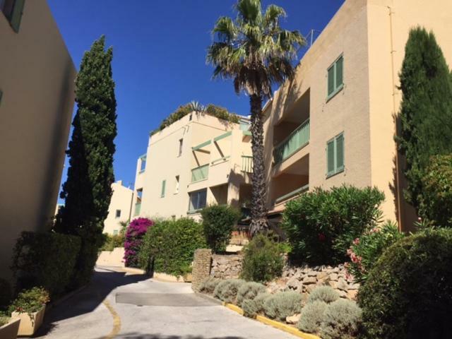 Sanary Apartment Exterior foto
